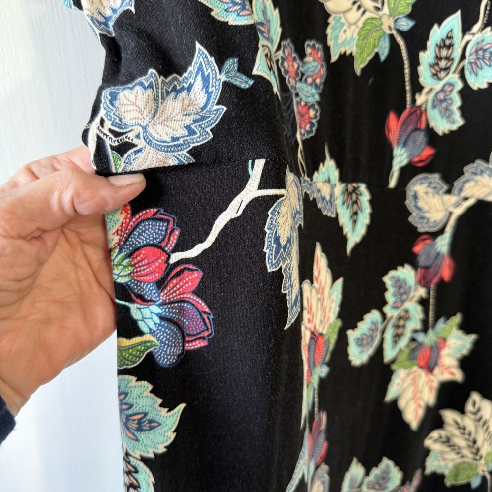 J. Jill Wearever Collection Petite M Black Floral‎ Print Short Sleeve Tunic Top - Picture 3 of 9